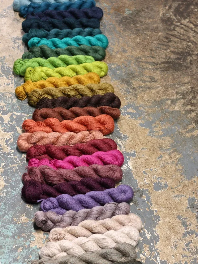 john-arbon-yarnadelic-worsted-pelote-laine-100g-corriedale image 1