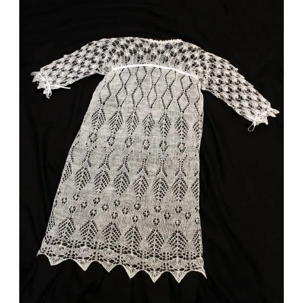 jamieson-smith-christina-kit-robe-bapt-me-dentelle-avanc image 1