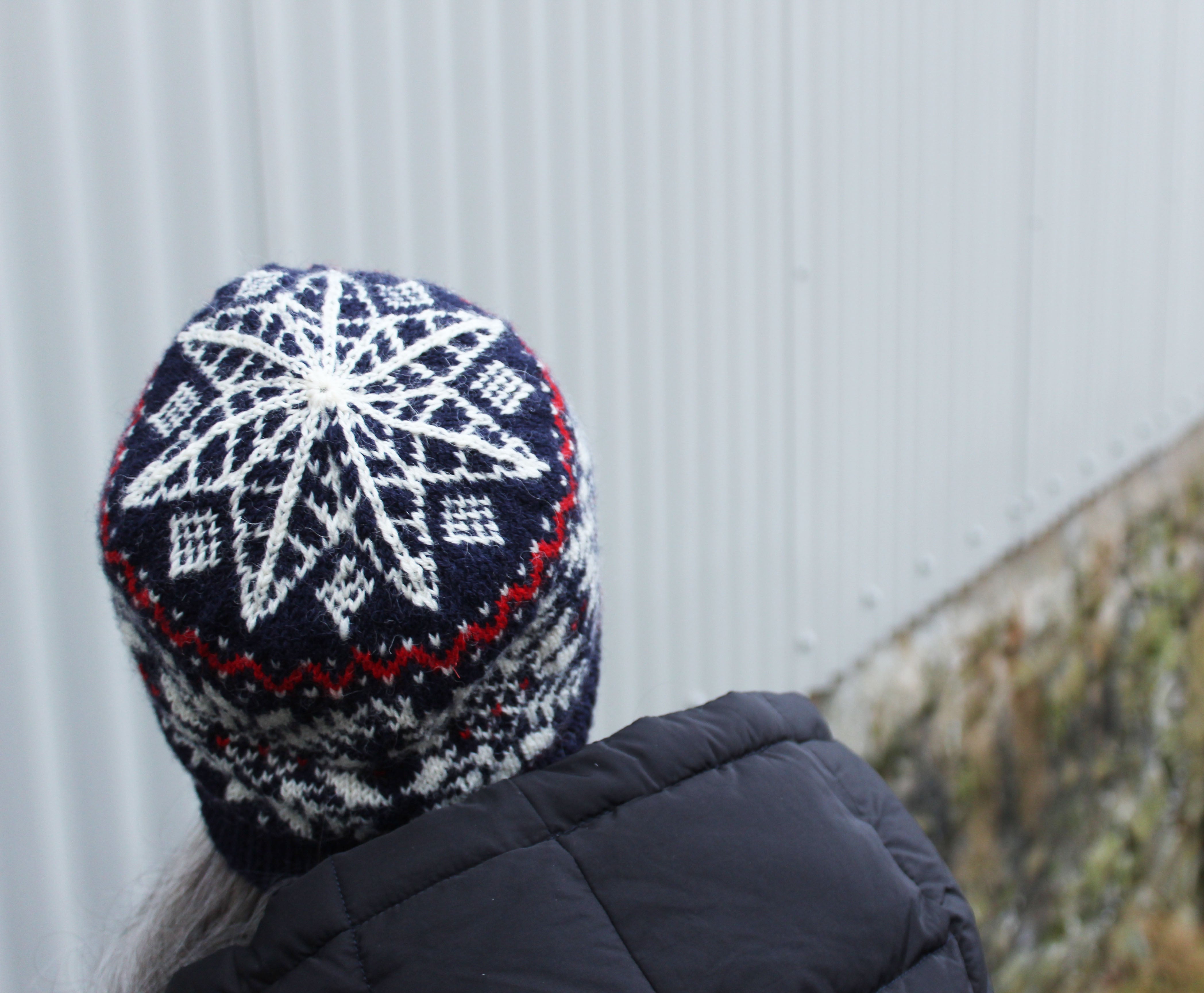 jamieson-smith-kits-kit-haakon-hat-bonnet-fair-isle-5ply image 4