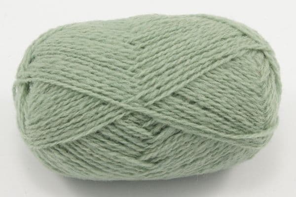 jamieson-s-of-shetland-spindrift-769-willow-fil-4ply-vert-25g image 2