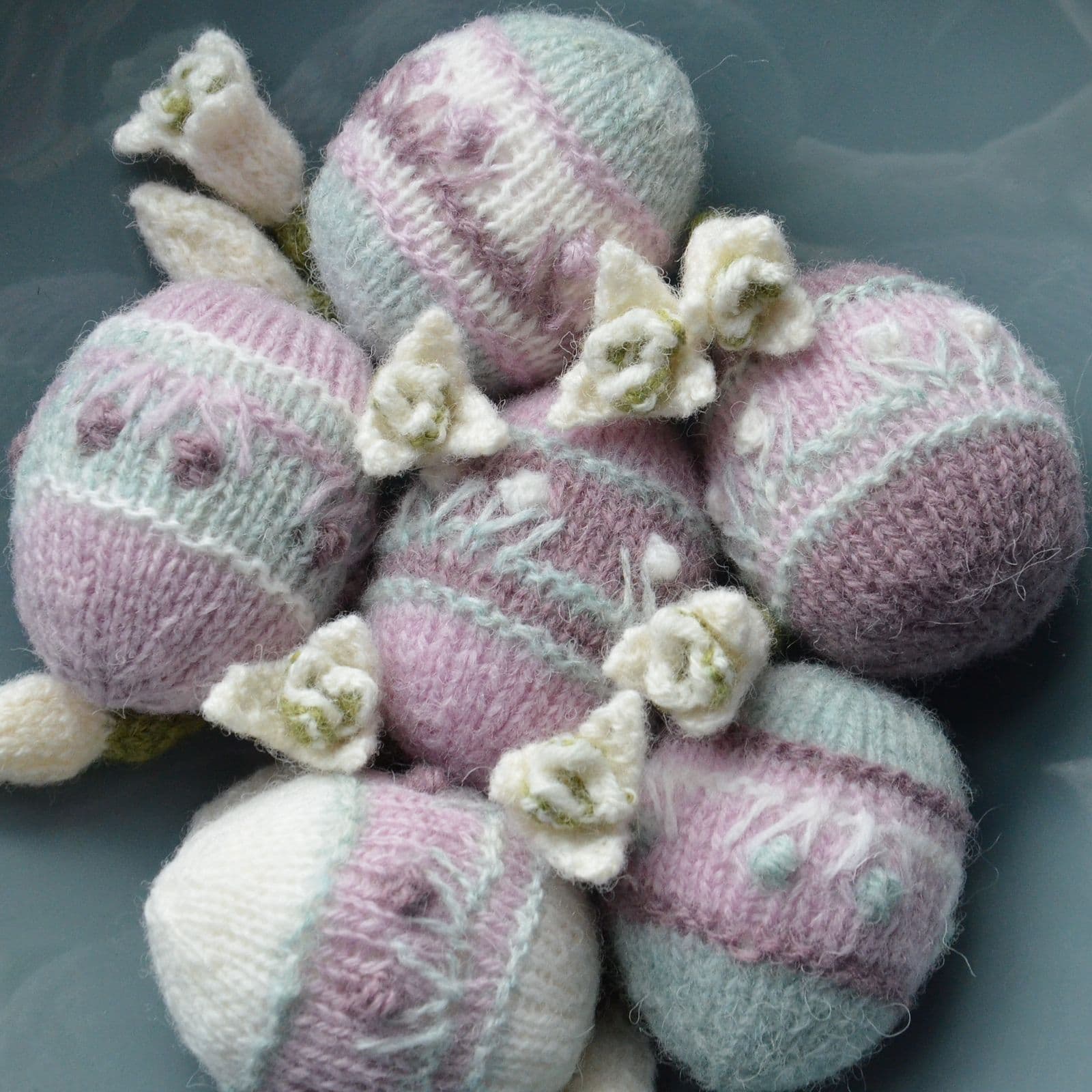 easter-egg-tina-vejl-andersen-kastaniestrik-patron-tricot image 2