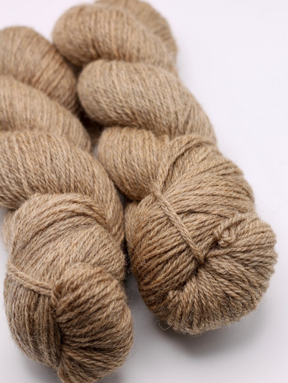 john-arbon-heirloom-dk-pelote-laine-naturelle-bracken-100g image 4