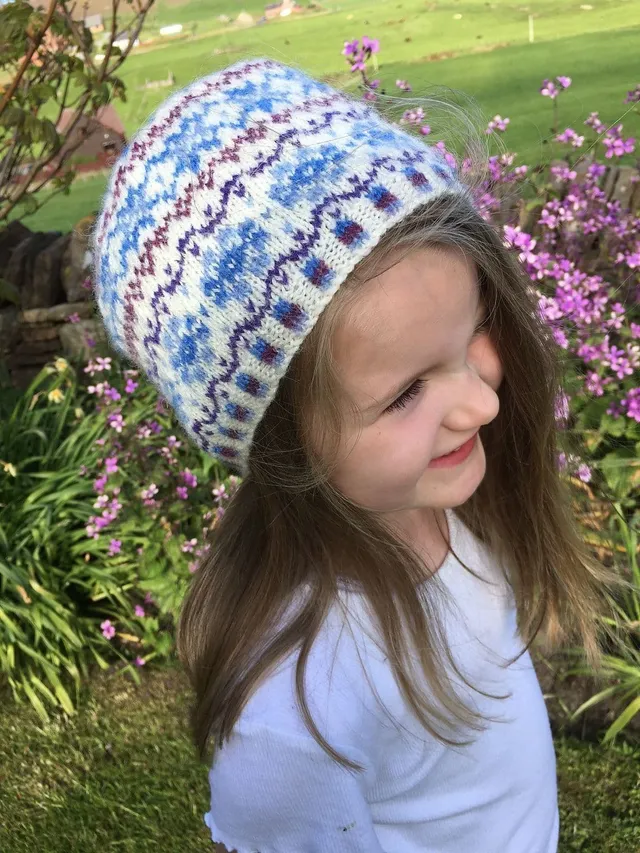 jamieson-s-katie-s-kep-junior-patron-bonnet-enfant-wilma-malcolmson image 1