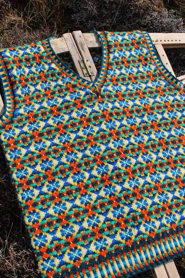 jamieson-smith-joseph-slipover-patron-tricot-papier-fair-isle image 1