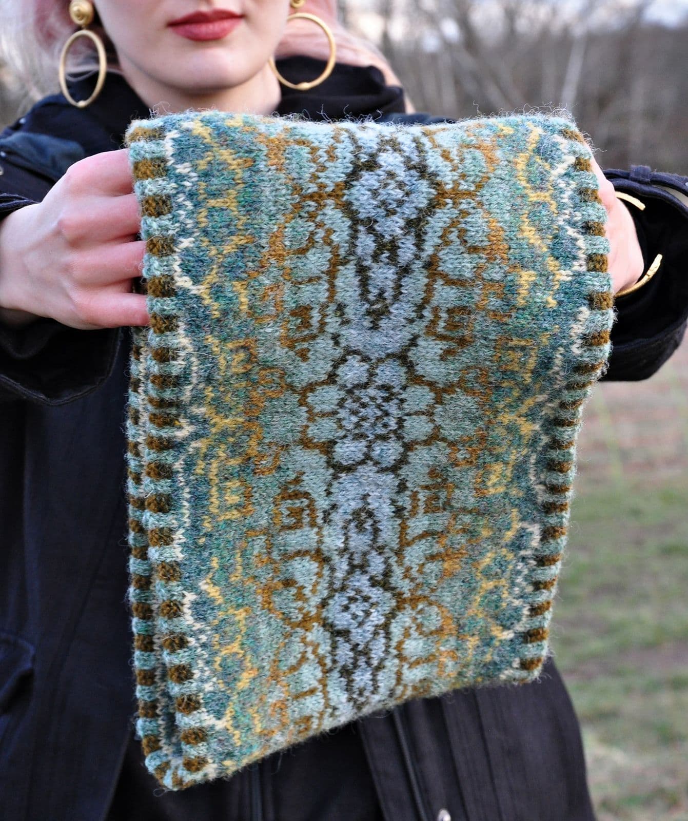 helleborus-cowl-marion-schlenzka-patron-col-10-couleurs image 3