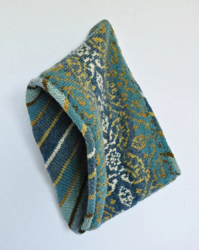 jamieson-s-flying-dolphin-cowl-schlenzka-patron-snood image 1
