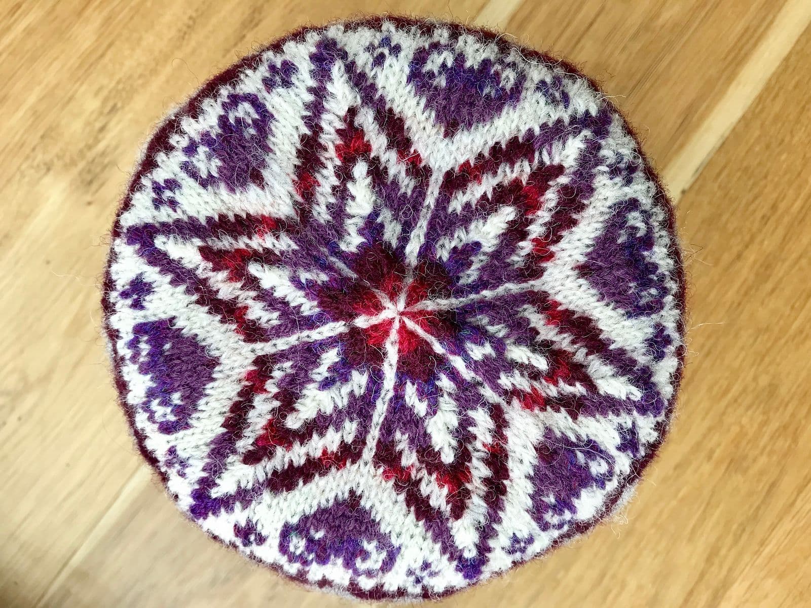 jamieson-s-heathland-hat-patron-bonnet-terri-malcolmson image 2