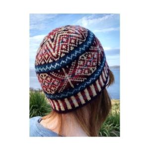 jamieson-smith-skaw-hat-patron-bonnet-fair-isle image 1