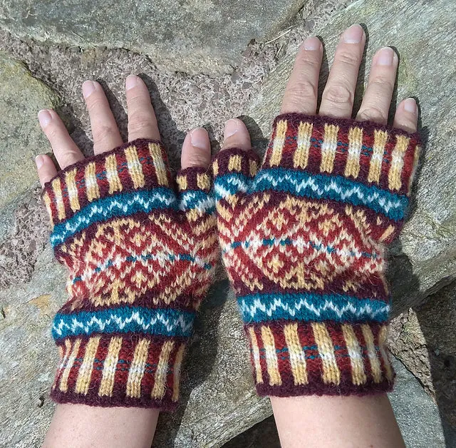 jamieson-smith-kits-kit-tricot-moufles-skaw-fair-isle-7-coloris image 1