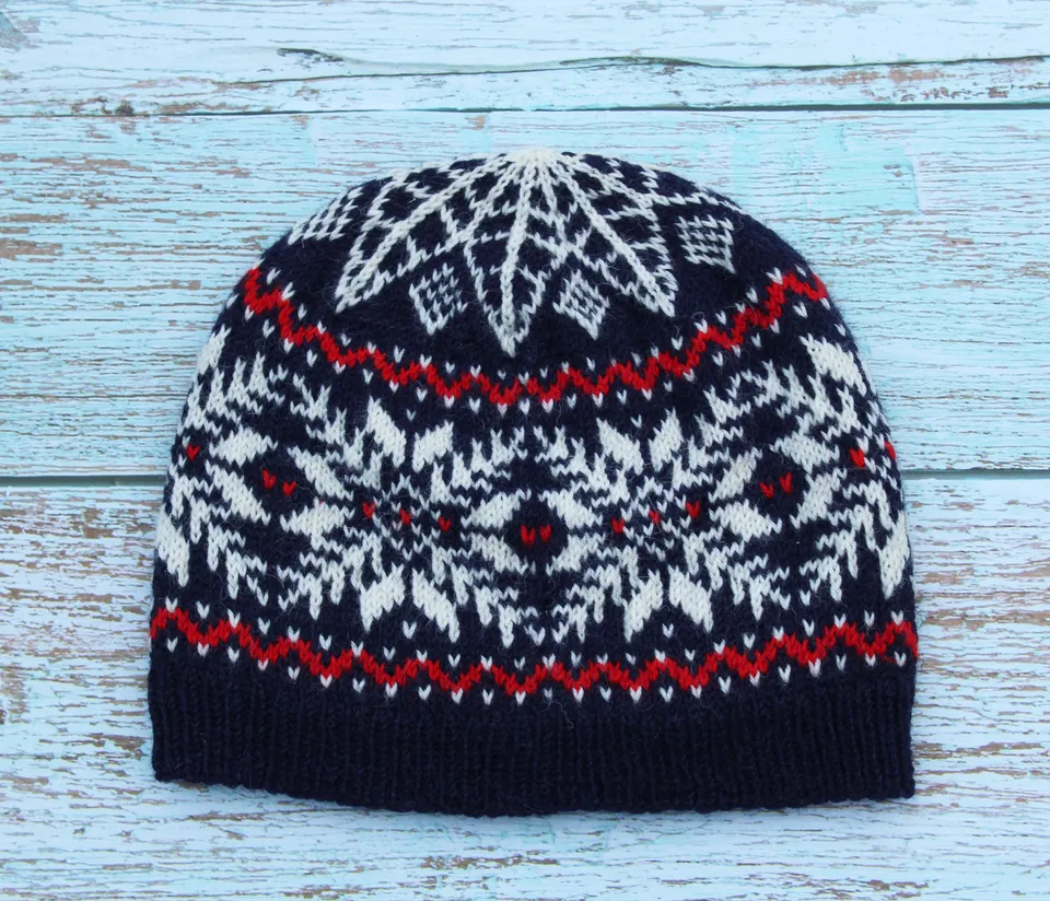 jamieson-smith-kits-kit-haakon-hat-bonnet-fair-isle-5ply image 1