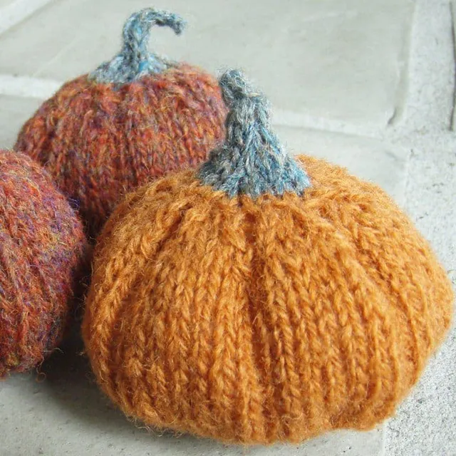 kastaniestrik-pumpkin-tina-vejl-patron-citrouille-7-cm image 1