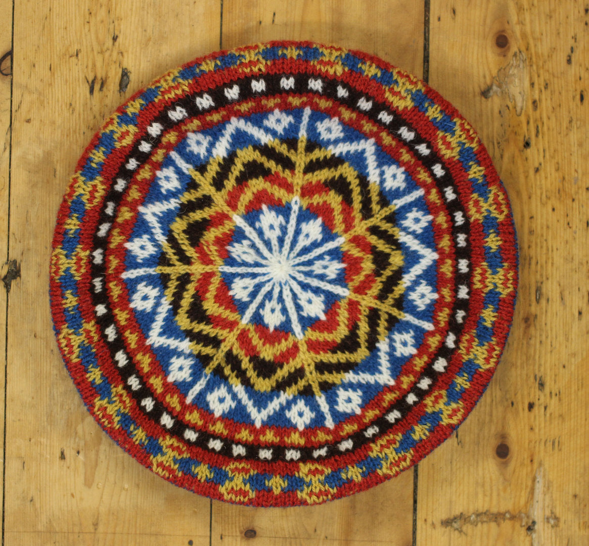 jamieson-smith-weisdale-tam-patron-bonnet-fair-isle image 1