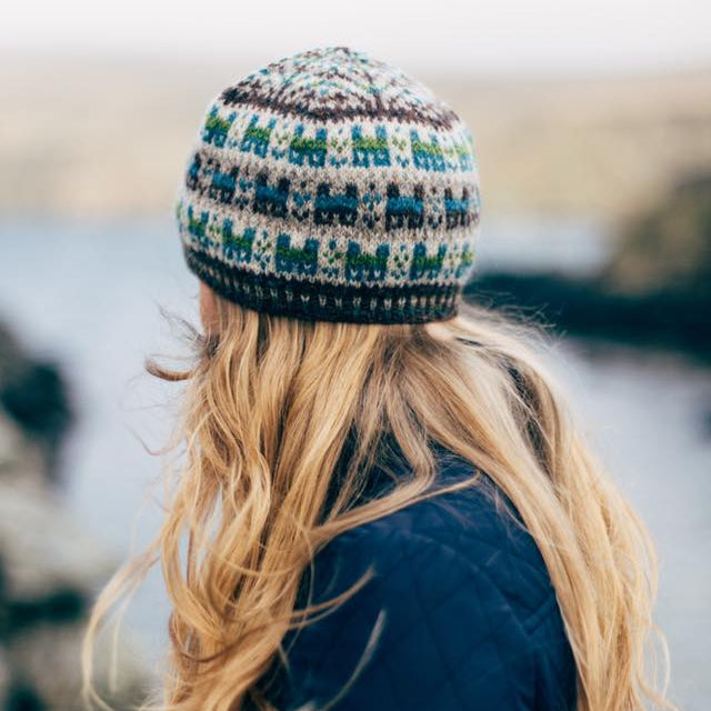 jamieson-smith-kits-kit-bonnet-crofthoose-hat image 1