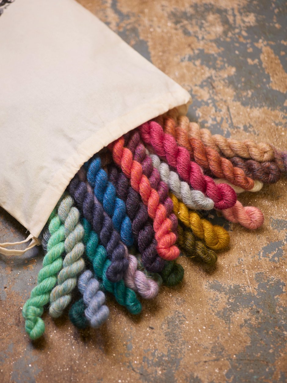 john-arbon-seafarer-kit-broderie-dentelle-25-coloris-trousse image 2