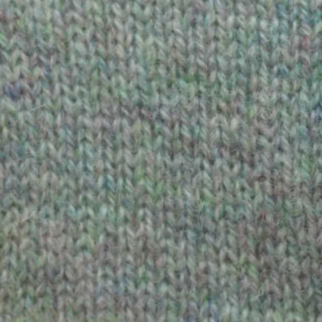jamieson-smith-2ply-jumper-weight-fil-1280-c-ne-500g-shetland image 1