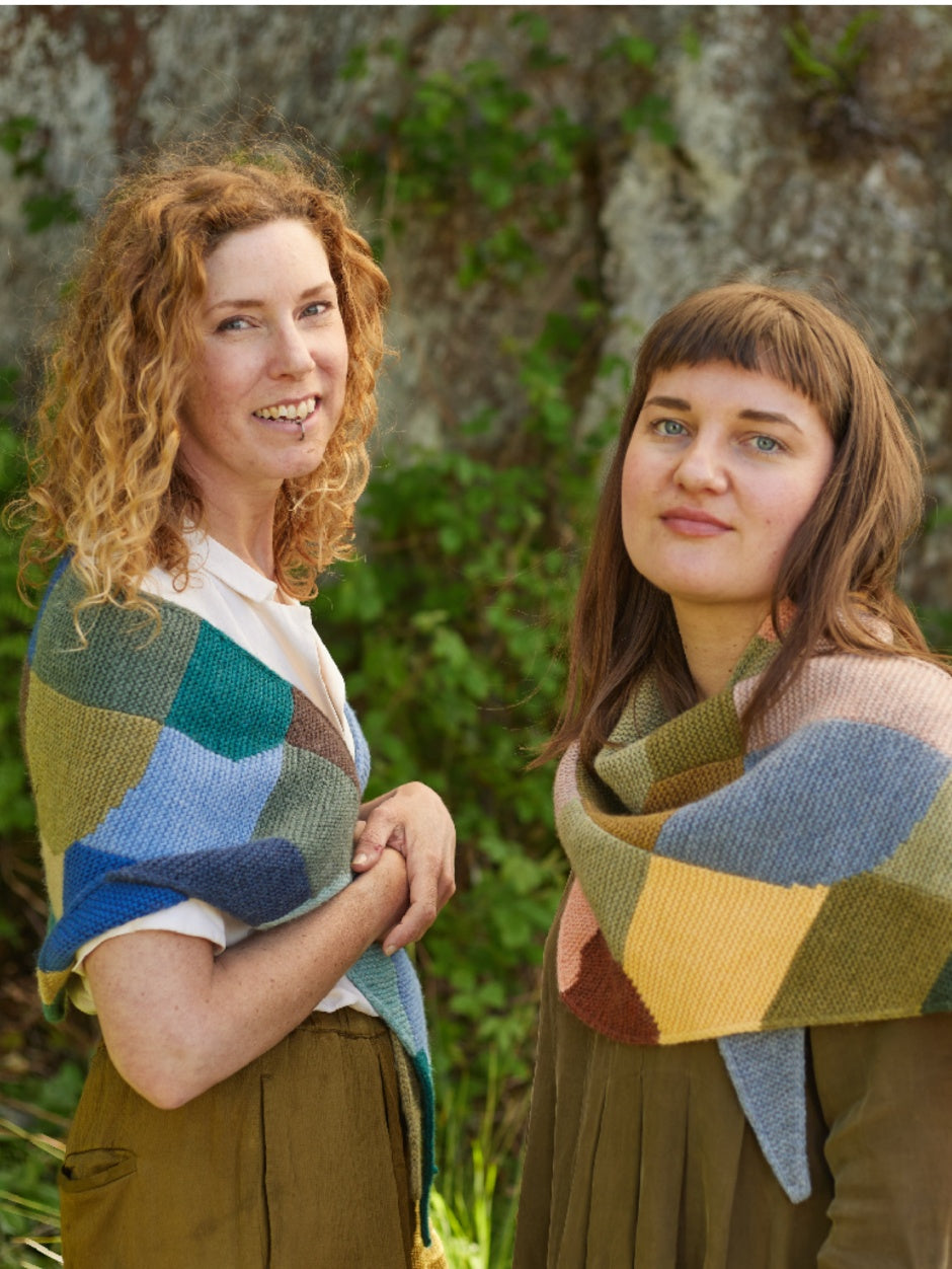 john-arbon-annual-kits-kemmick-ch-le-kit-tricot-sea-shades-laine-dk image 5