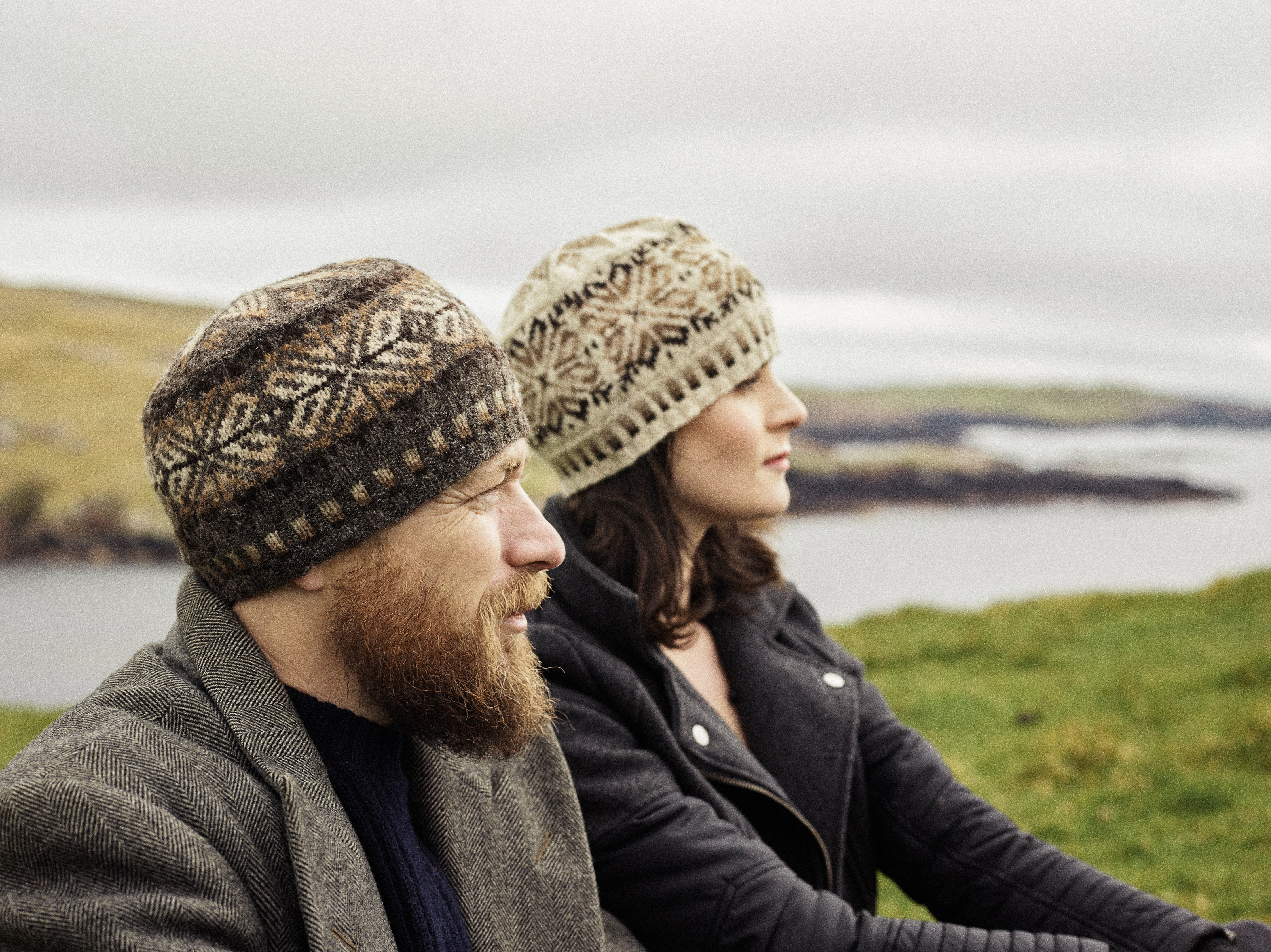 jamieson-smith-olivers-hat-patron-bonnet-fair-isle-papier image 2