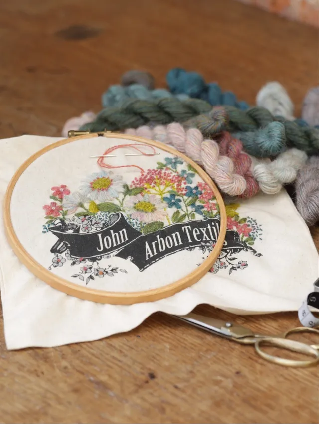 john-arbon-appledore-kit-broderie-sampler-12-couleurs image 1