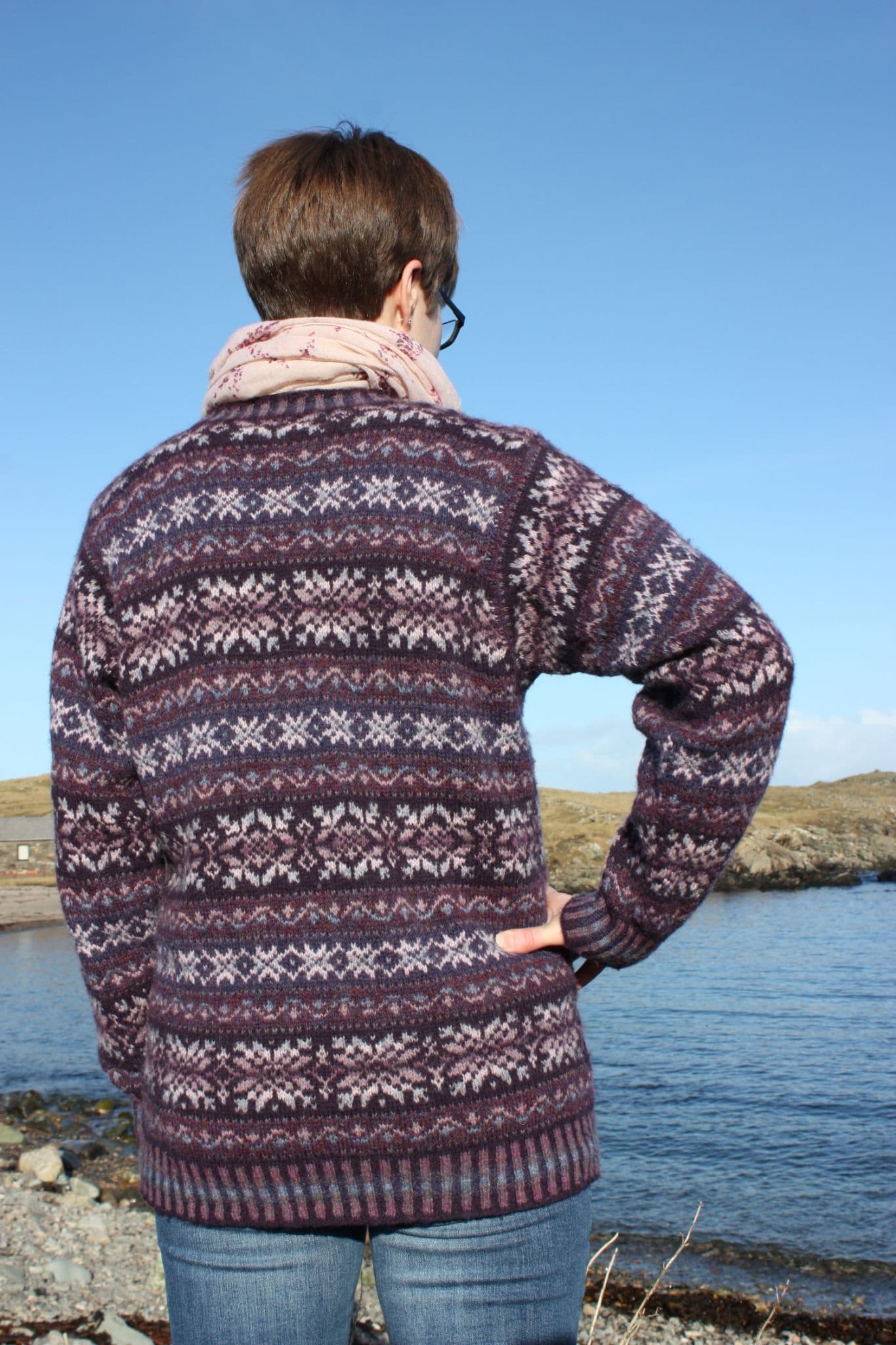 jamieson-s-mioness-patron-tricot-gilet-jacquard image 2