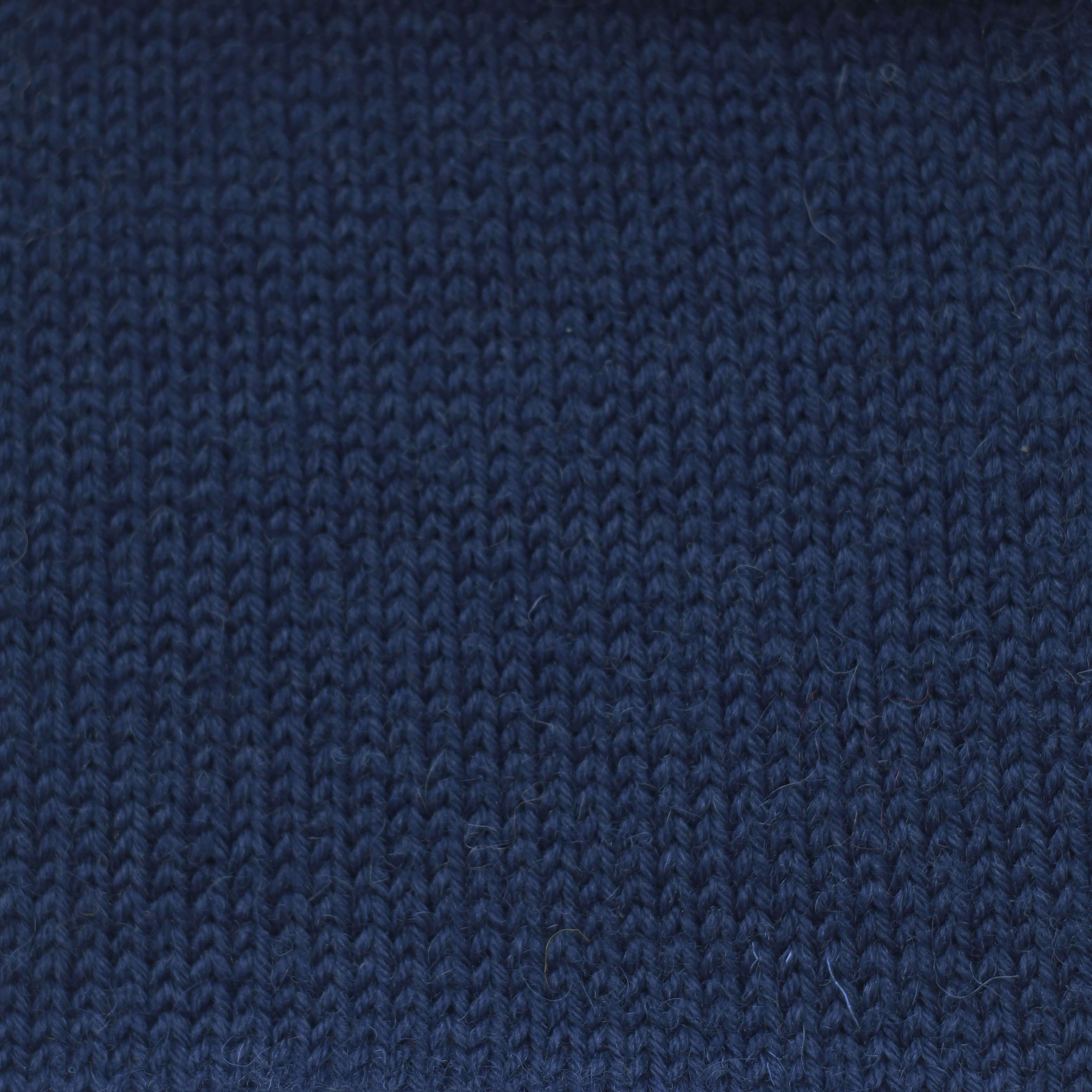 jamieson-smith-5ply-shetland-fil-navy-50g image 2