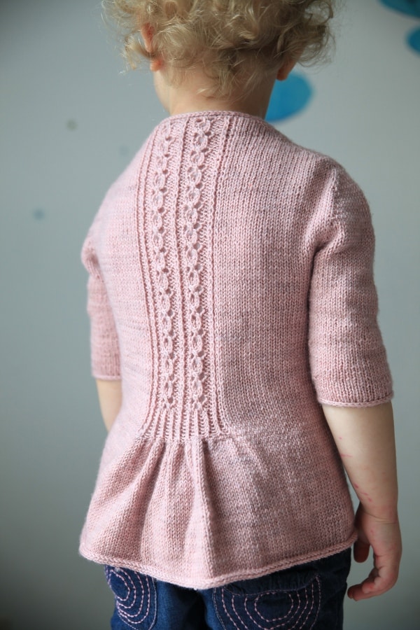 christallk-fleur-bleue-patron-tricot-cardigan-fille-printemps image 3