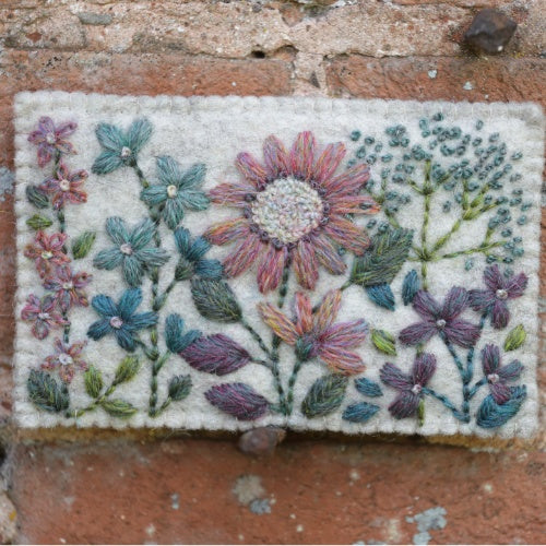 john-arbon-appledore-kit-broderie-sampler-12-couleurs image 8