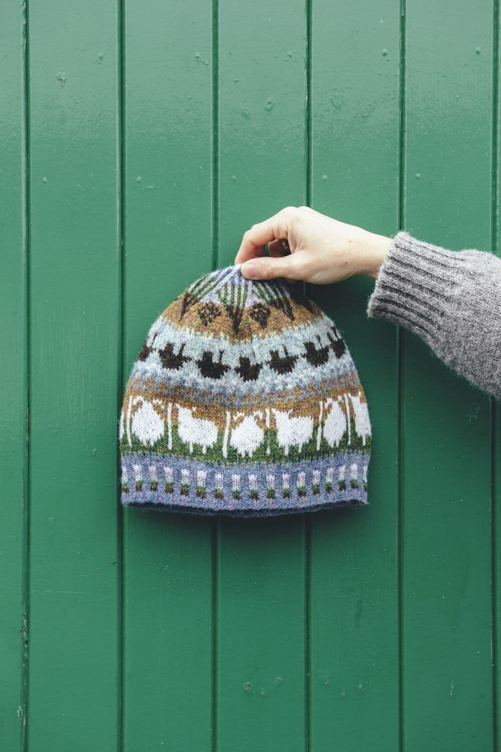 jamieson-s-roadside-beanie-patron-bonnet-jacquard-wool-week image 3
