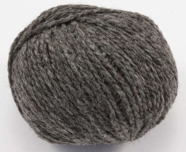 jamieson-s-shetland-heather-aran-102-shaela-fil-aran-gris-50g image 2