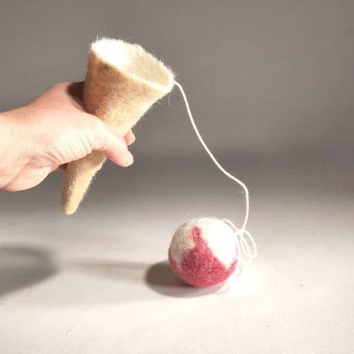 bellaventure-glace-bilboquet-jeu-feutre-laine-france-20-cm image 3