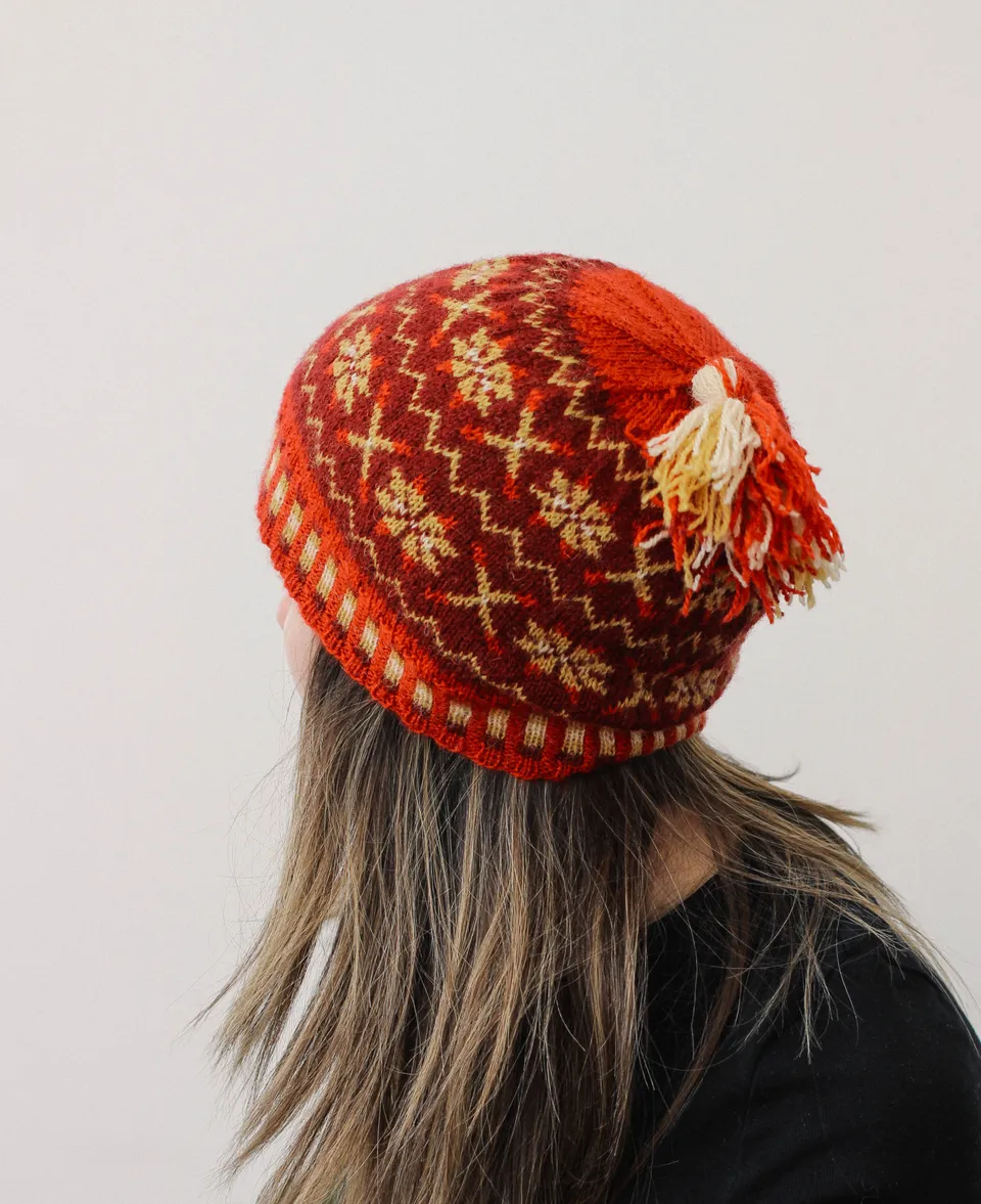 jamieson-smith-tirvals-toorie-kit-bonnet-court-teint image 1