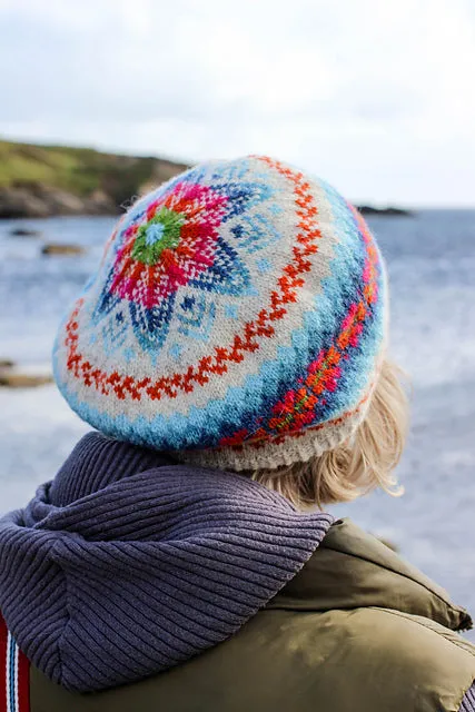 jamieson-smith-breiwick-beret-kit-tricot-bonnet-fair-isle image 1