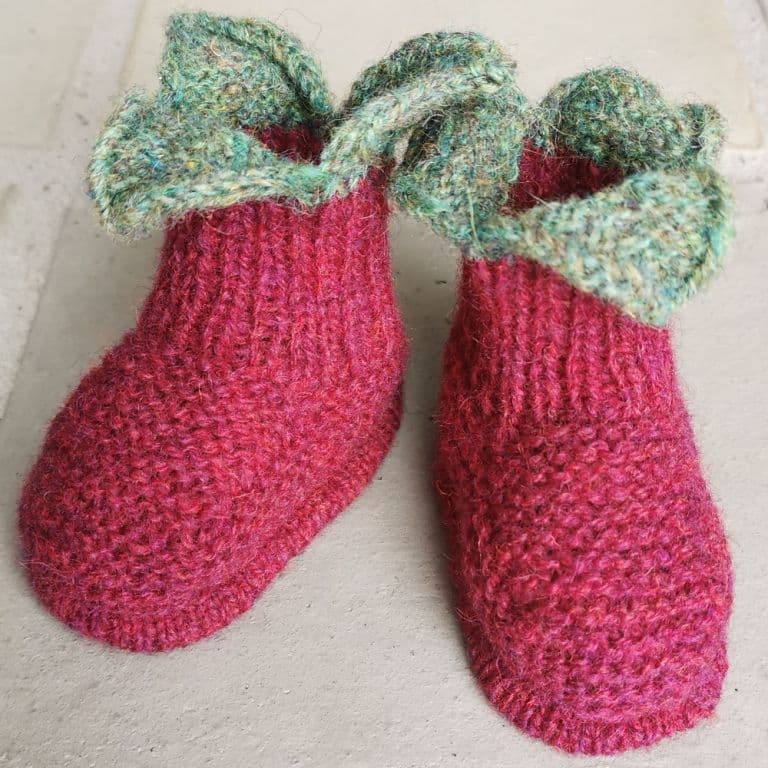 jamieson-s-apple-shoe-patron-chaussons-b-b-tina-vejl image 3