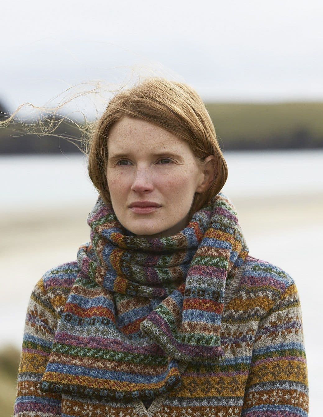 jamieson-s-of-shetland-fetlar-scarf-patron-charpe-jacquard image 3
