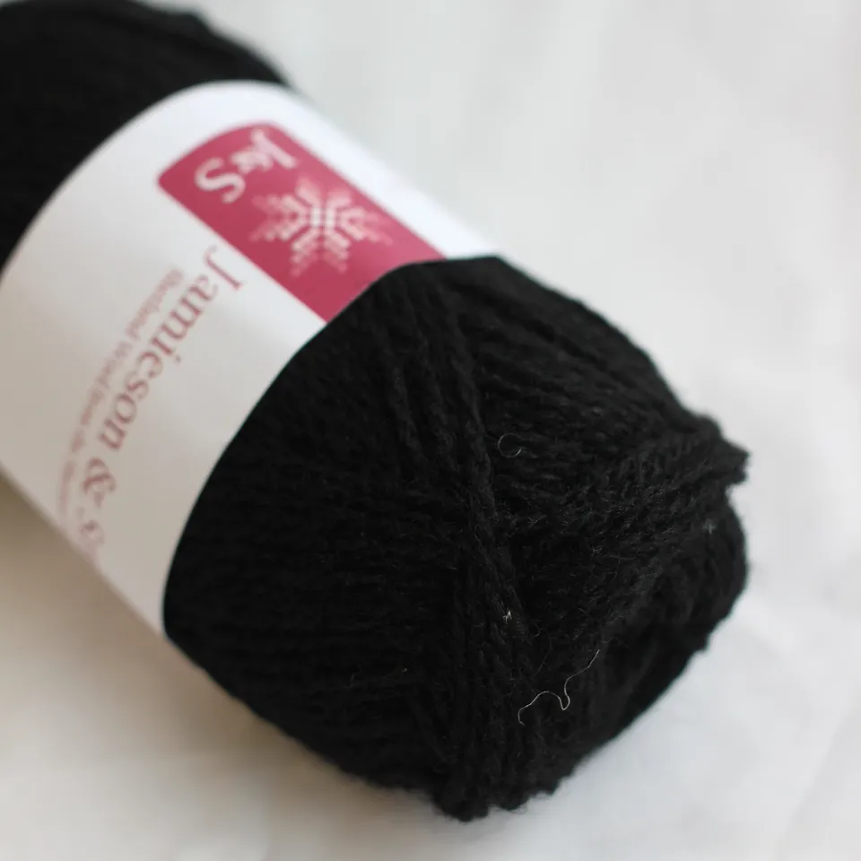 jamieson-smith-2ply-jumper-weight-pelote-25g-shade-77-noir image 1