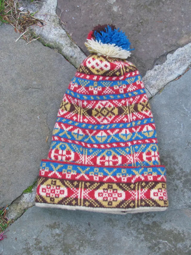 jamieson-smith-patron-bonnet-fair-isle-cap-papier image 1