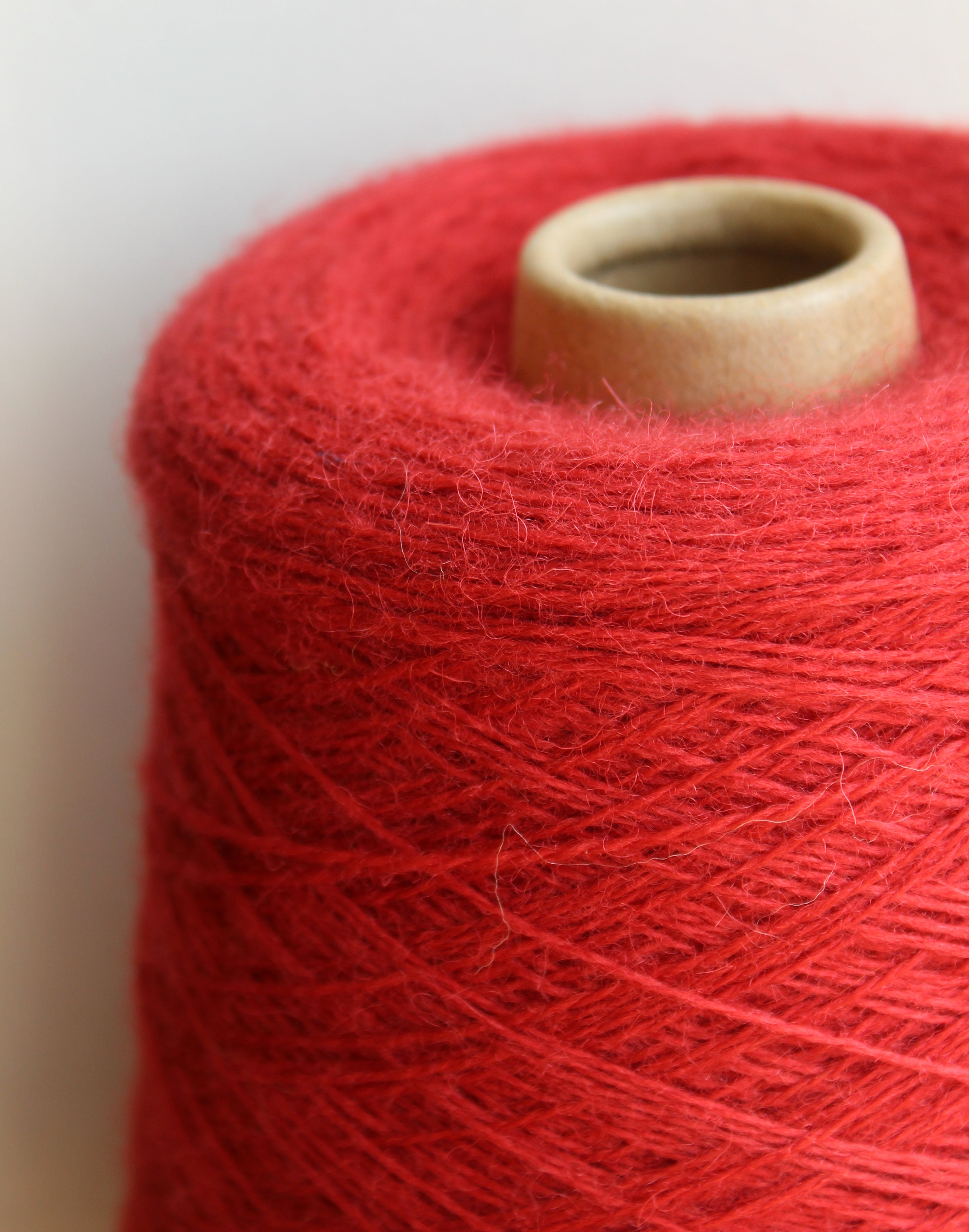 jamieson-smith-shetland-heritage-madder-fil-laine-c-ne-500g image 2