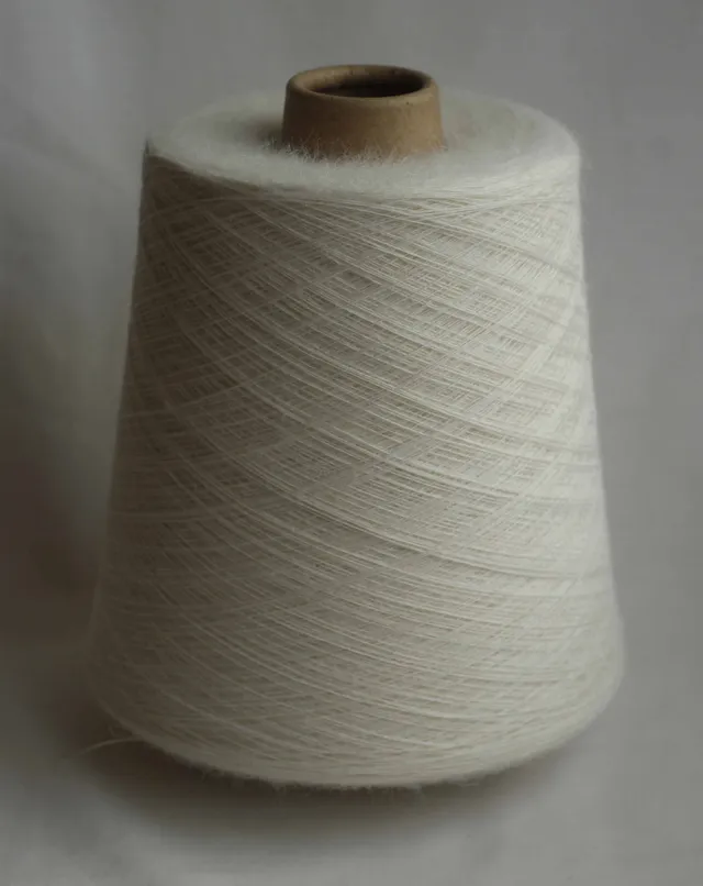 jamieson-smith-shetland-supreme-optic-white-c-ne-500-g image 1