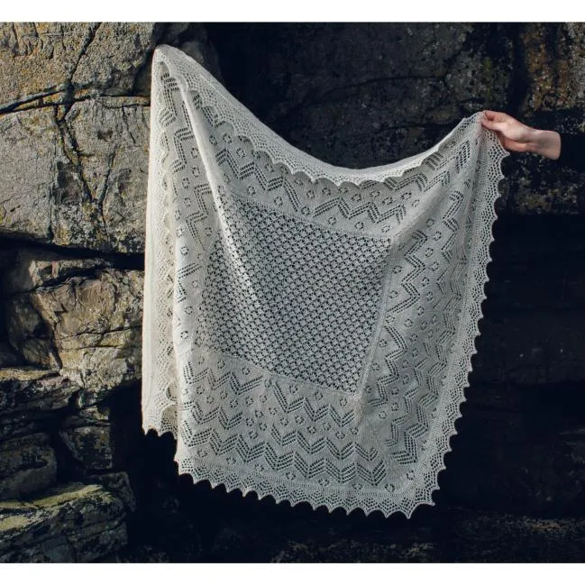 jamieson-smith-sletts-shawl-kit-l252-ch-le-dentelle-blanc image 1
