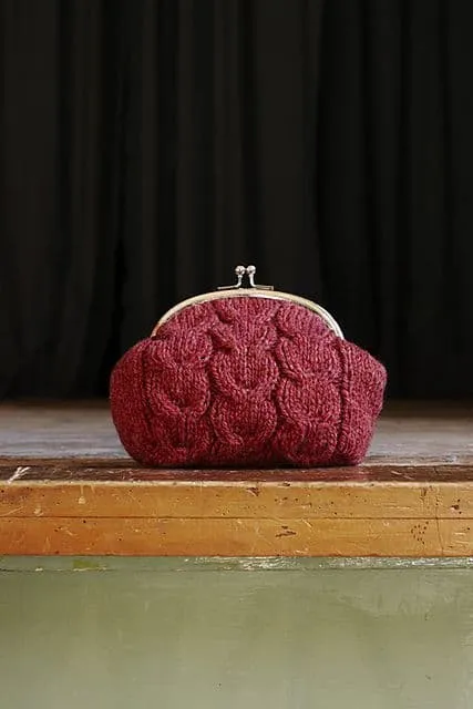 jamieson-s-macaron-purse-patron-pochette-tricot-heather image 1