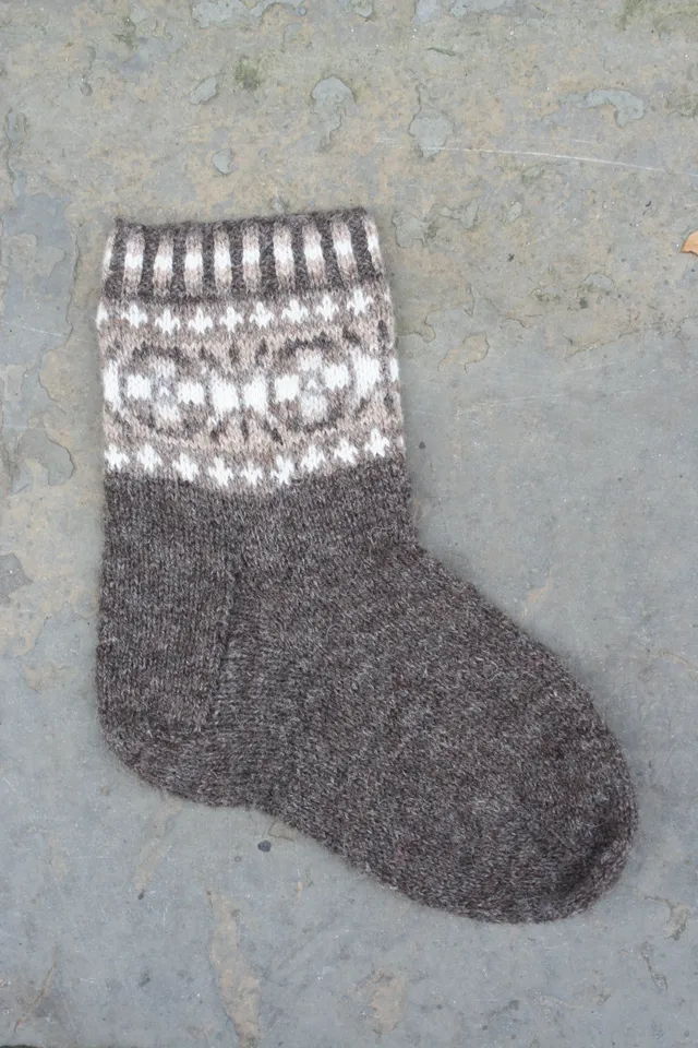jamieson-smith-yuglet-socks-patron-chaussettes-fair-isle image 1