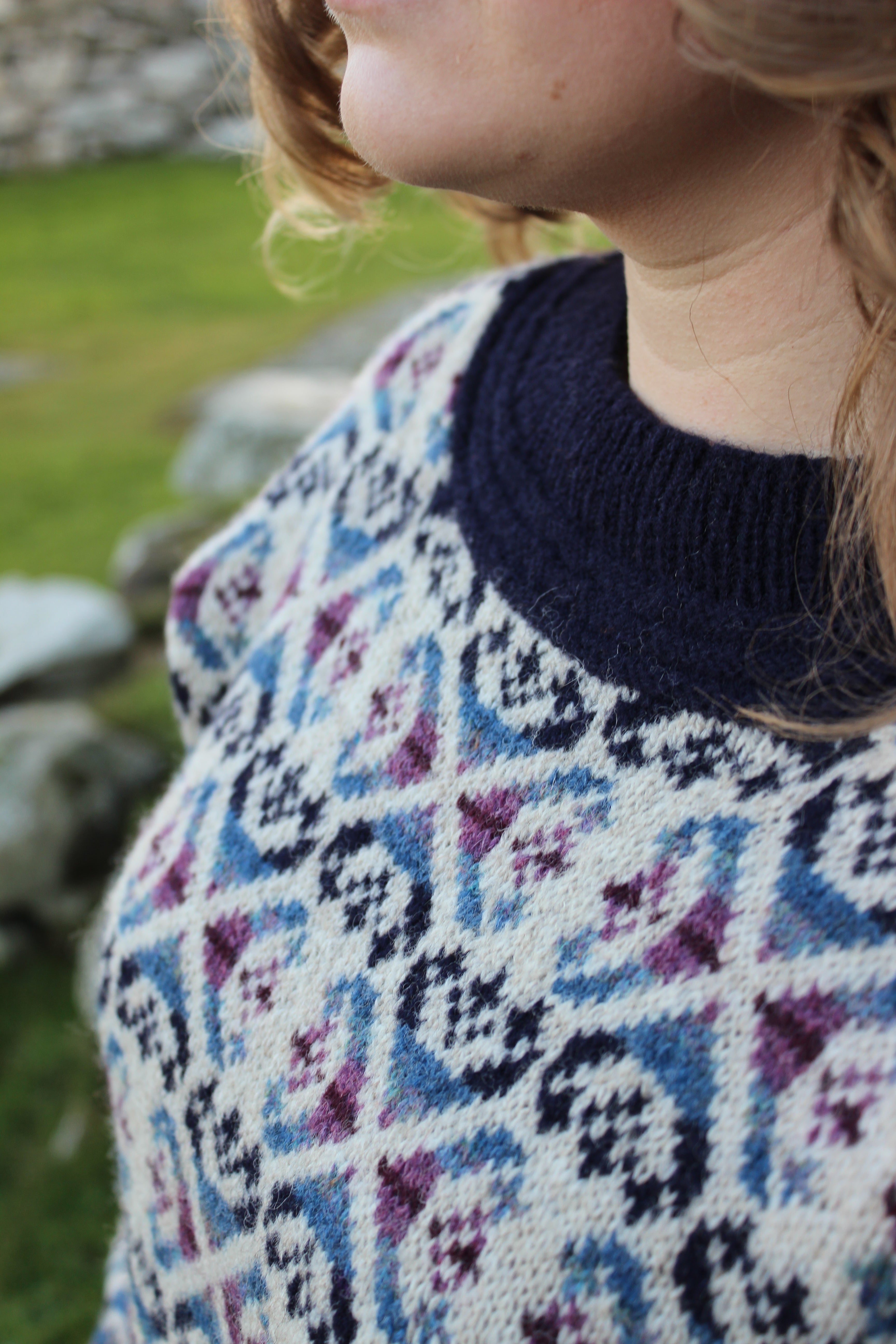 jamieson-smith-caavie-gansey-patron-pull-papier-fair-isle image 2