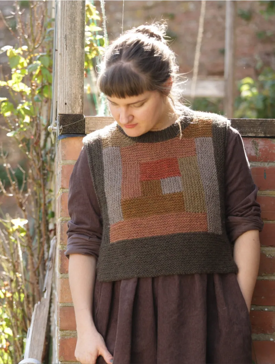 john-arbon-annual-kits-walled-garden-vest-kit-tricot-gilet-v1-warm-tones image 1