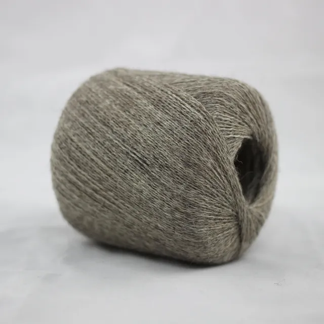 jamieson-smith-2ply-shetland-supreme-light-grey-pelote-dentelle-25g image 1