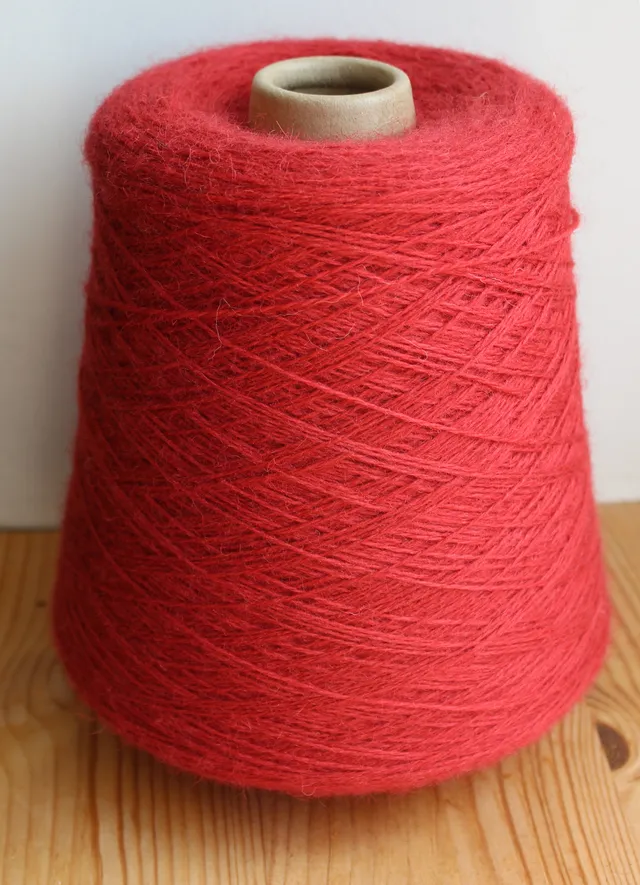jamieson-smith-shetland-heritage-madder-fil-laine-c-ne-500g image 1