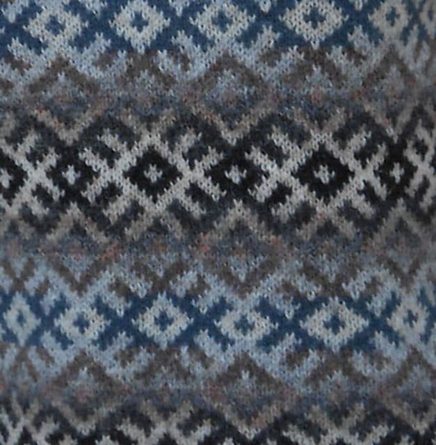 jamieson-s-birch-janine-bajus-patron-gilet-motif-komi-pdf image 3
