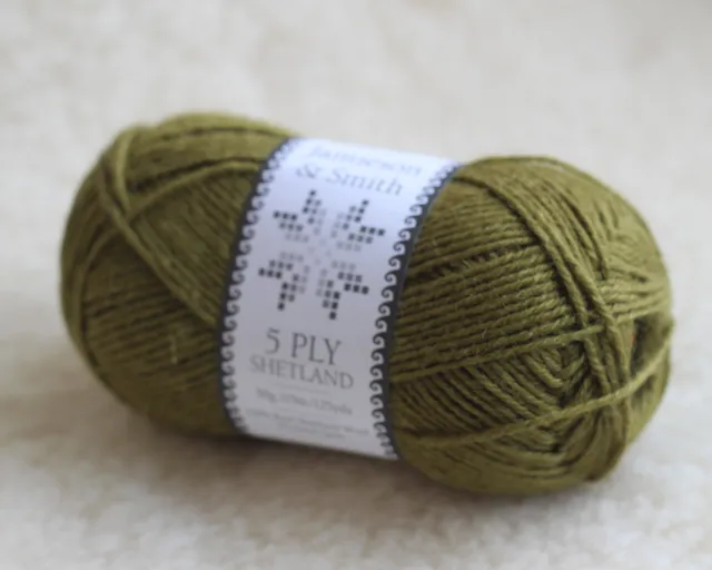 jamieson-smith-5ply-shetland-marsh-fil-sport-50g image 1