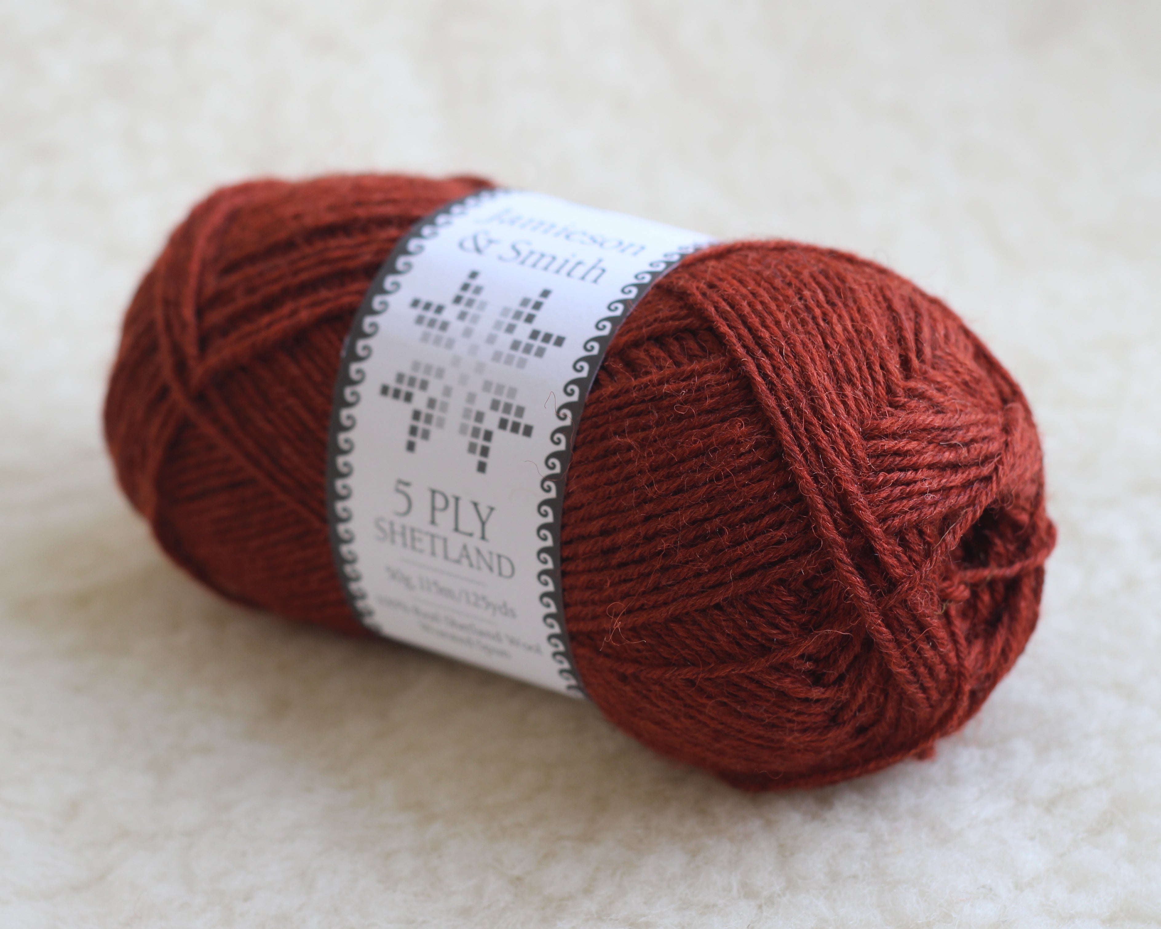 jamieson-smith-5ply-shetland-pelote-rust-twilight-50g image 1