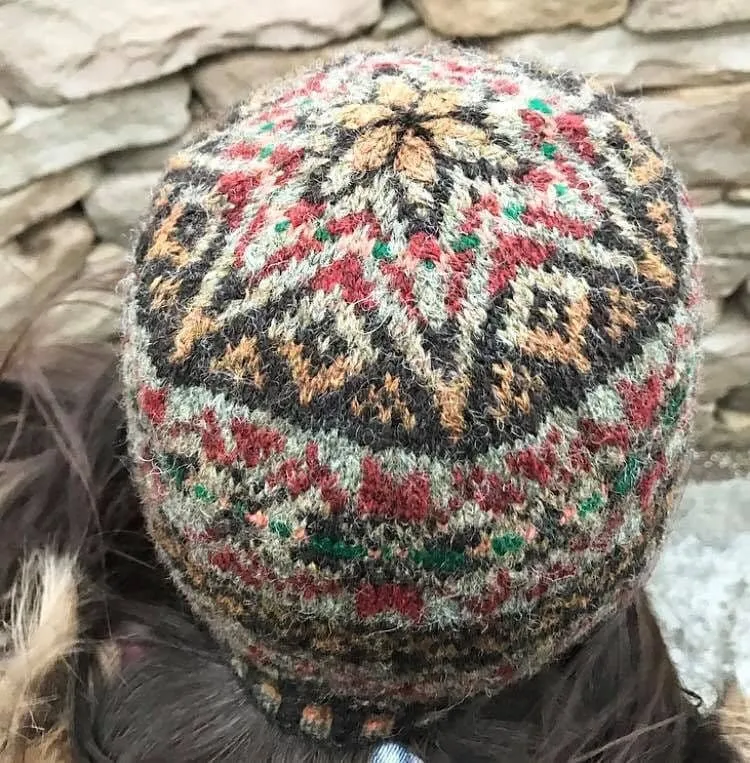 jamieson-s-of-shetland-hairst-kep-wilma-malcolmson-patron-bonnet image 1