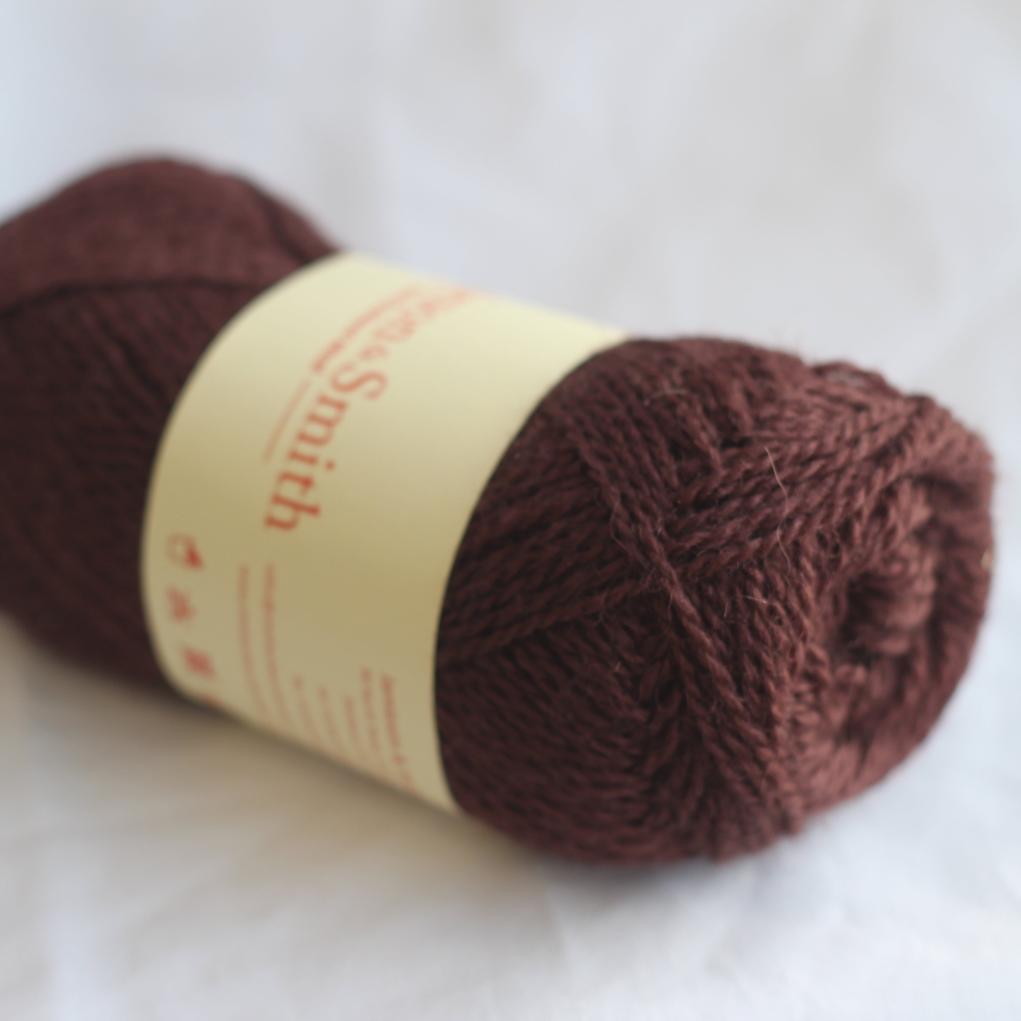 jamieson-smith-shetland-heritage-peat-laine-fingering-25g image 1