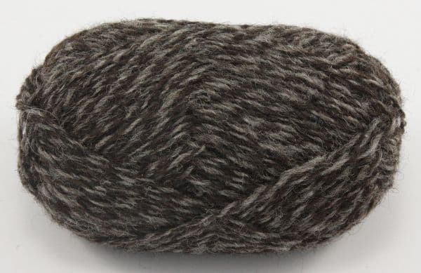 jamieson-s-spindrift-109-black-laine-fair-isle-25g image 2